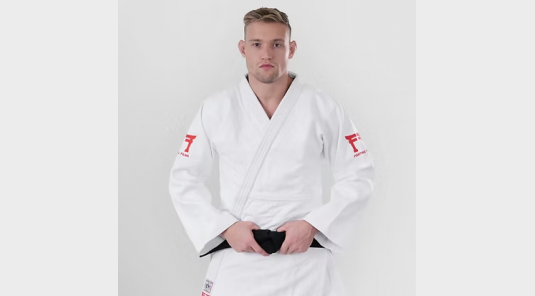 CLUB/KIMONO IJF Fighting Film 750 GRS + Broderie club